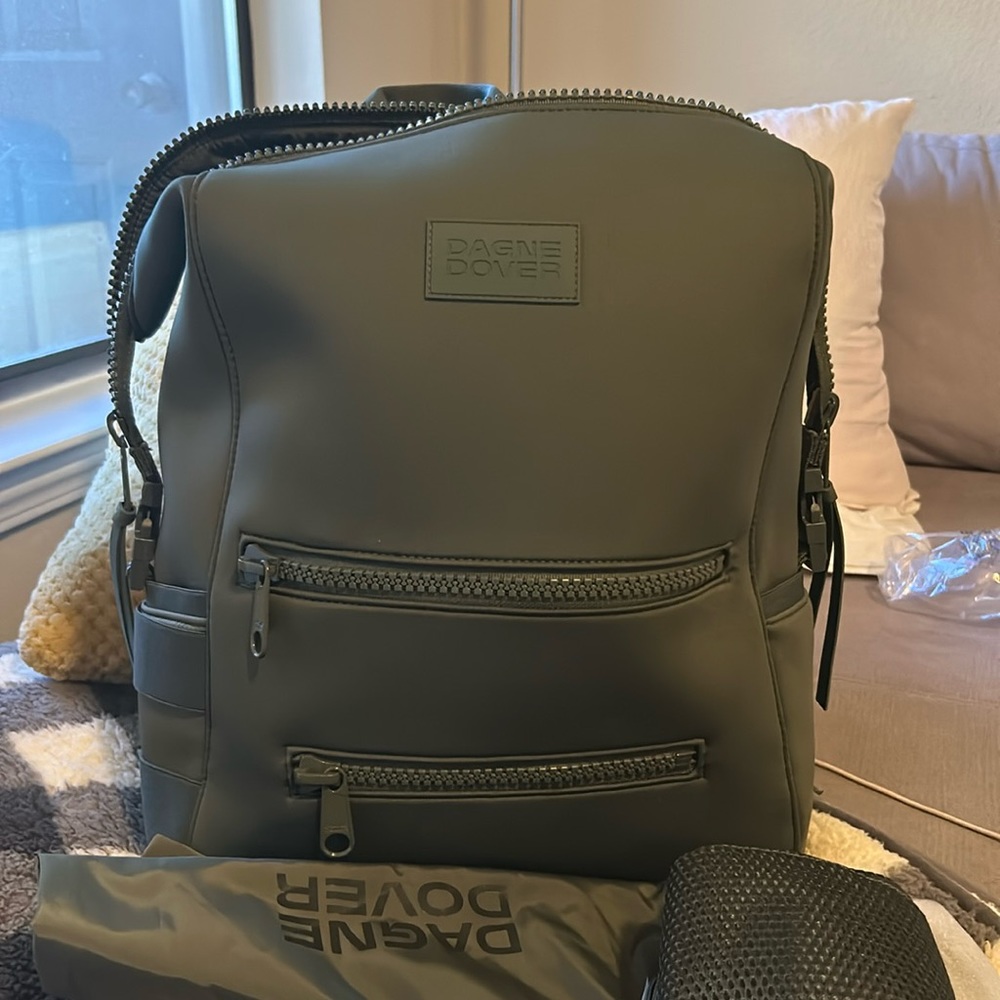 EUC DAGNEDOVER Large diaper backpack in Microchip. Very pretty green/slate